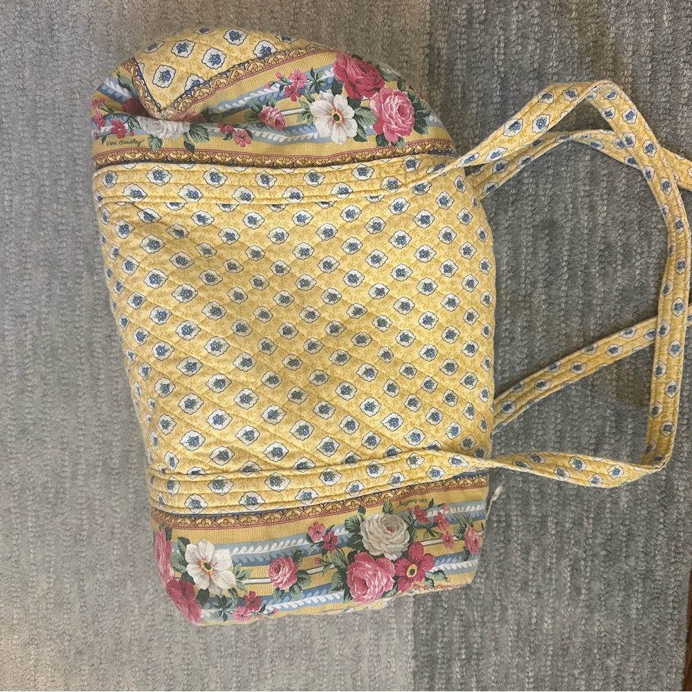 Vera Bradley retired Elizabeth Pattern small duffel bag